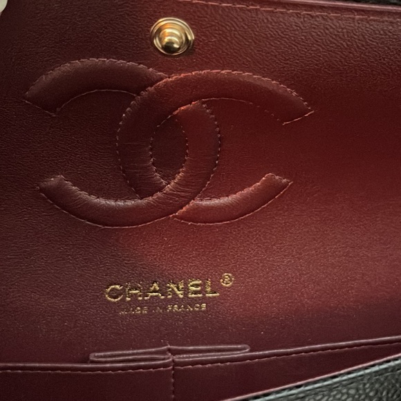 Brand New Chanel medium classic - Picture 6 of 7